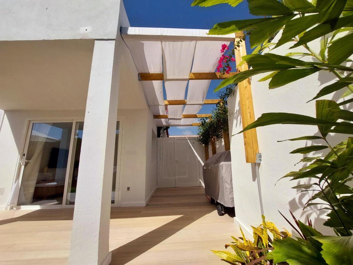 Bungalow De Diseno Hidromasajes Terraza Y Piscina. San Bartolomé Ngoại thất bức ảnh